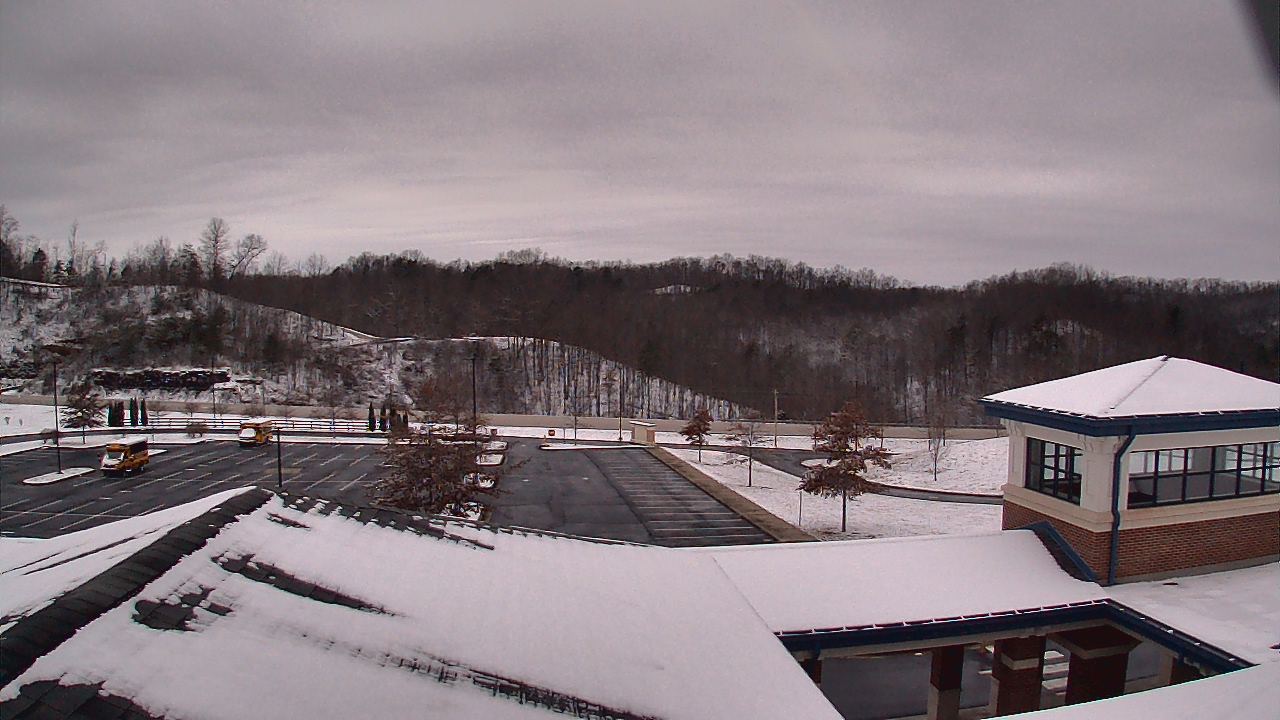 Thumbnail for current weather camera view from Wrigley Elementary School in West Liberty, Kentucky