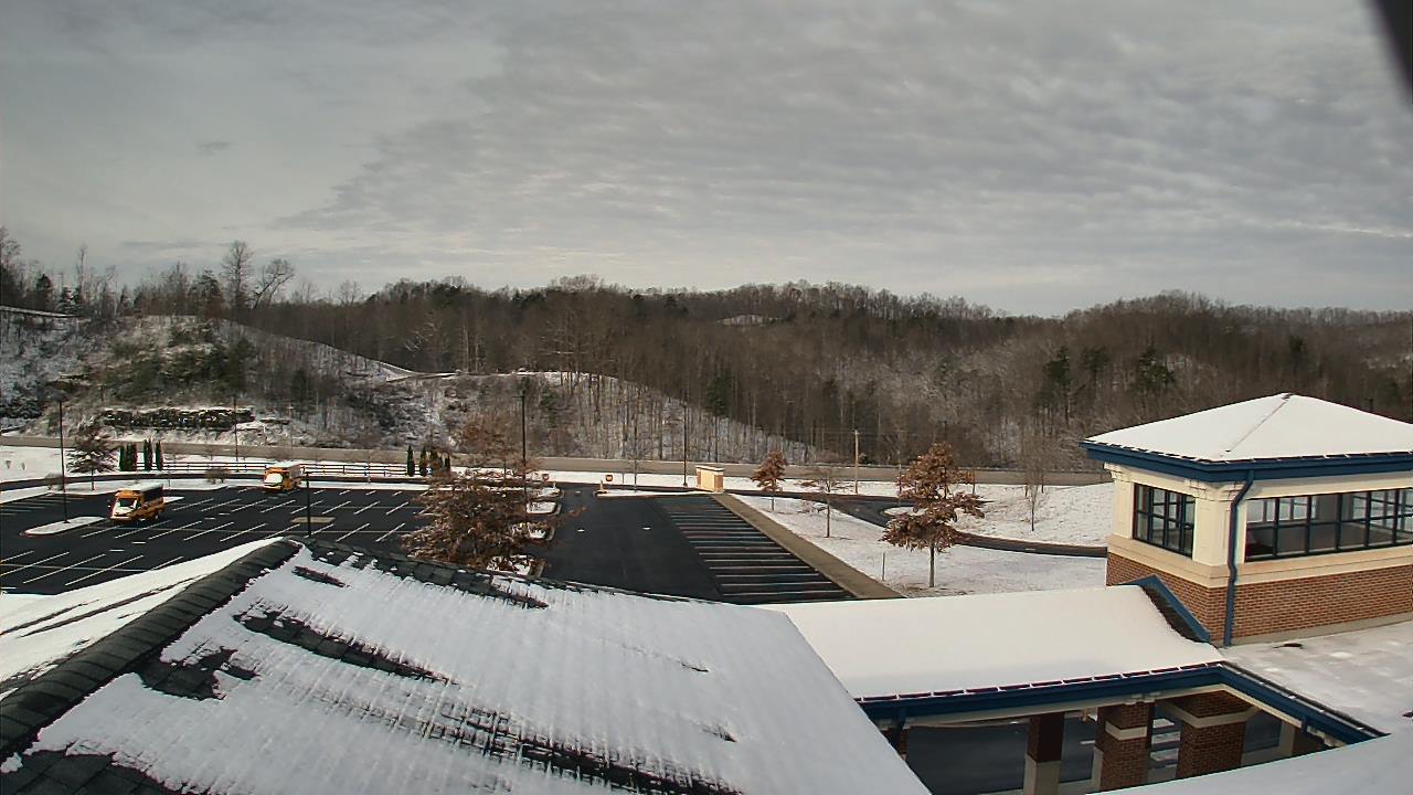 Thumbnail for current weather camera view from Wrigley Elementary School in West Liberty, Kentucky