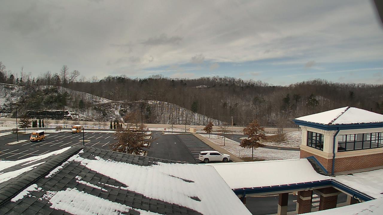 Thumbnail for current weather camera view from Wrigley Elementary School in West Liberty, Kentucky