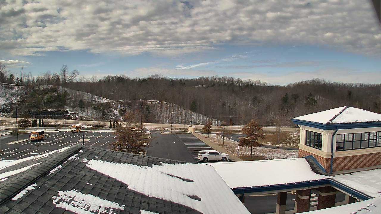 Thumbnail for current weather camera view from Wrigley Elementary School in West Liberty, Kentucky