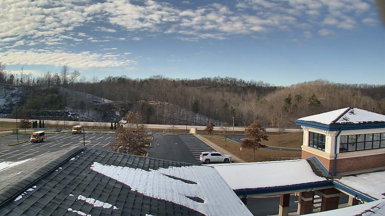 Thumbnail for current weather camera view from Wrigley Elementary School in West Liberty, Kentucky