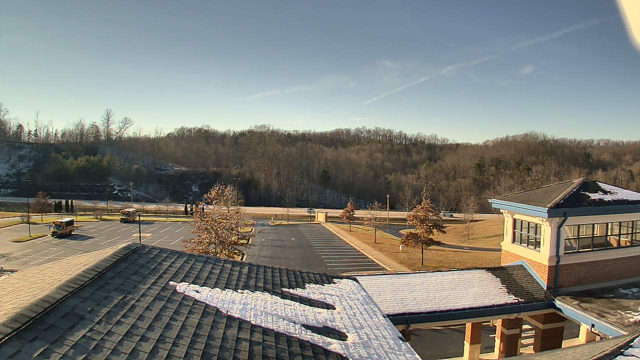 Thumbnail for current weather camera view from Wrigley Elementary School in West Liberty, Kentucky