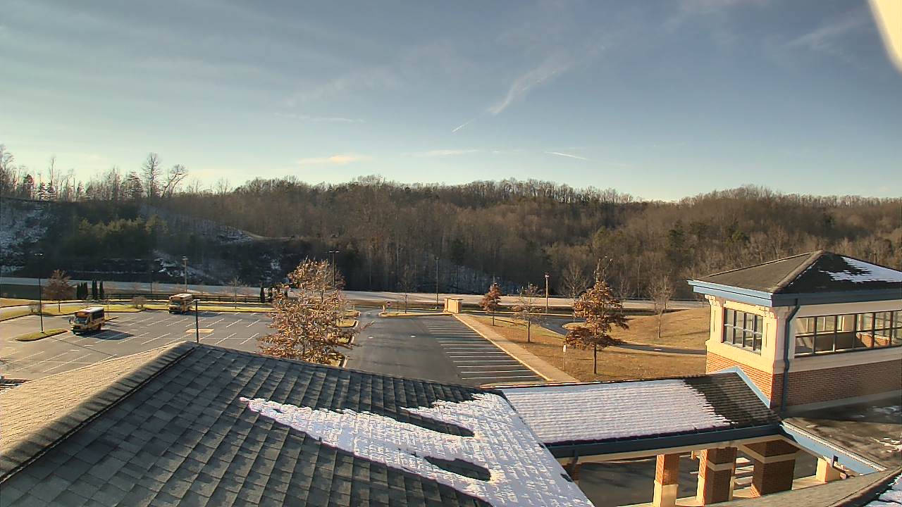 Thumbnail for current weather camera view from Wrigley Elementary School in West Liberty, Kentucky