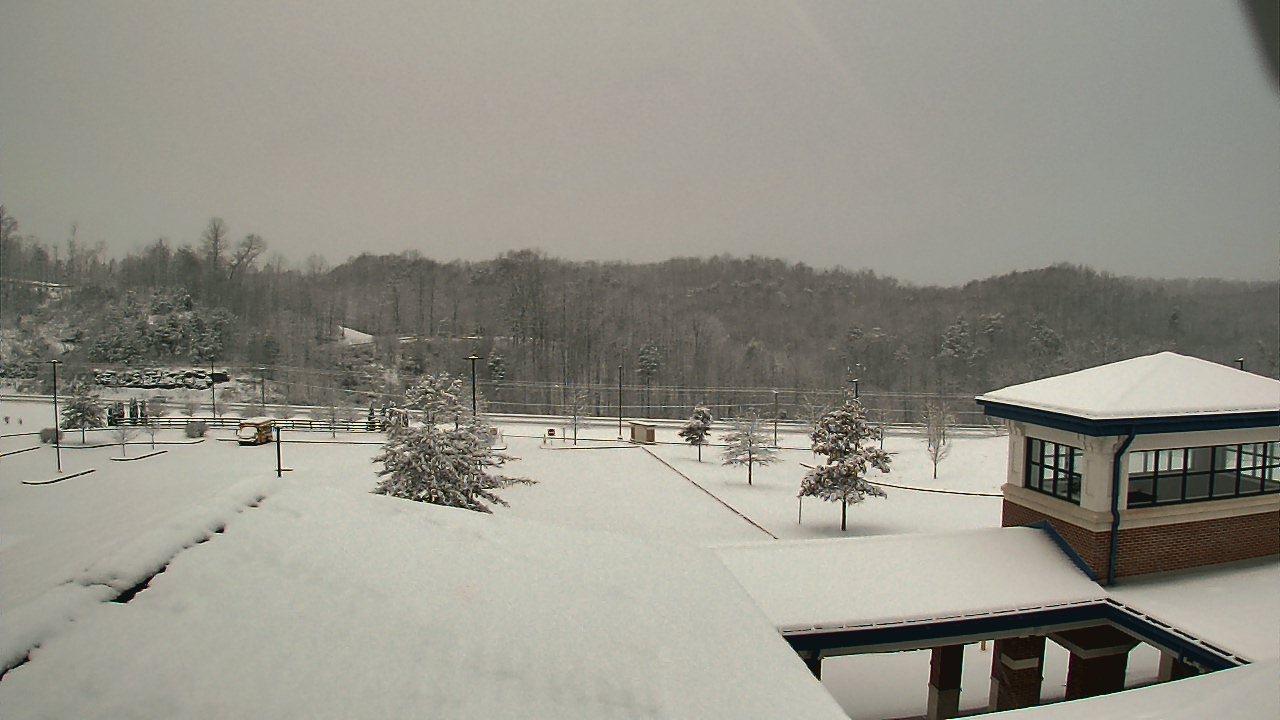 Thumbnail for current weather camera view from Wrigley Elementary School in West Liberty, Kentucky