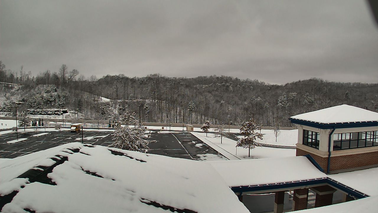 Thumbnail for current weather camera view from Wrigley Elementary School in West Liberty, Kentucky