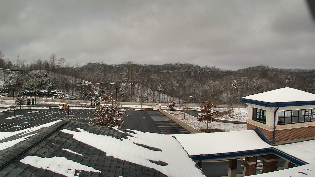 Thumbnail for current weather camera view from Wrigley Elementary School in West Liberty, Kentucky