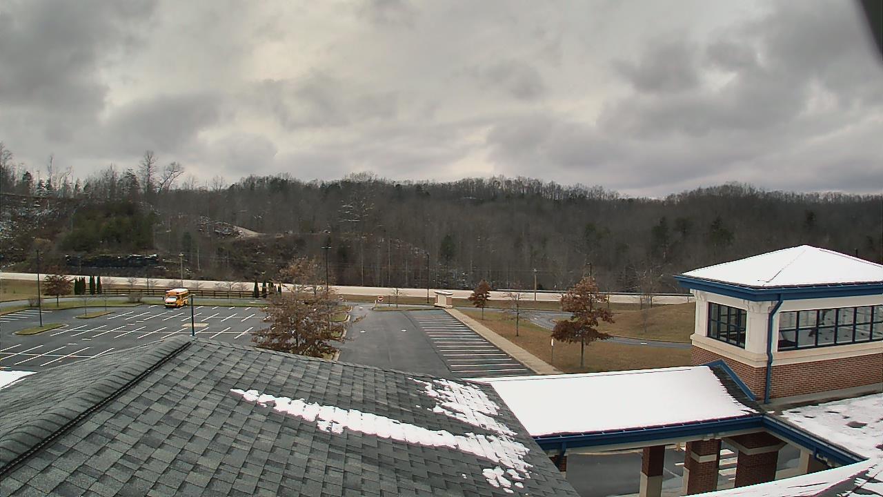 Thumbnail for current weather camera view from Wrigley Elementary School in West Liberty, Kentucky