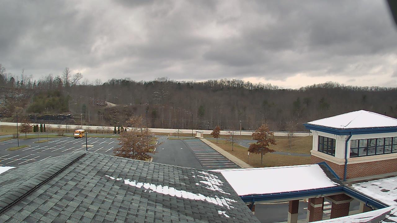 Thumbnail for current weather camera view from Wrigley Elementary School in West Liberty, Kentucky