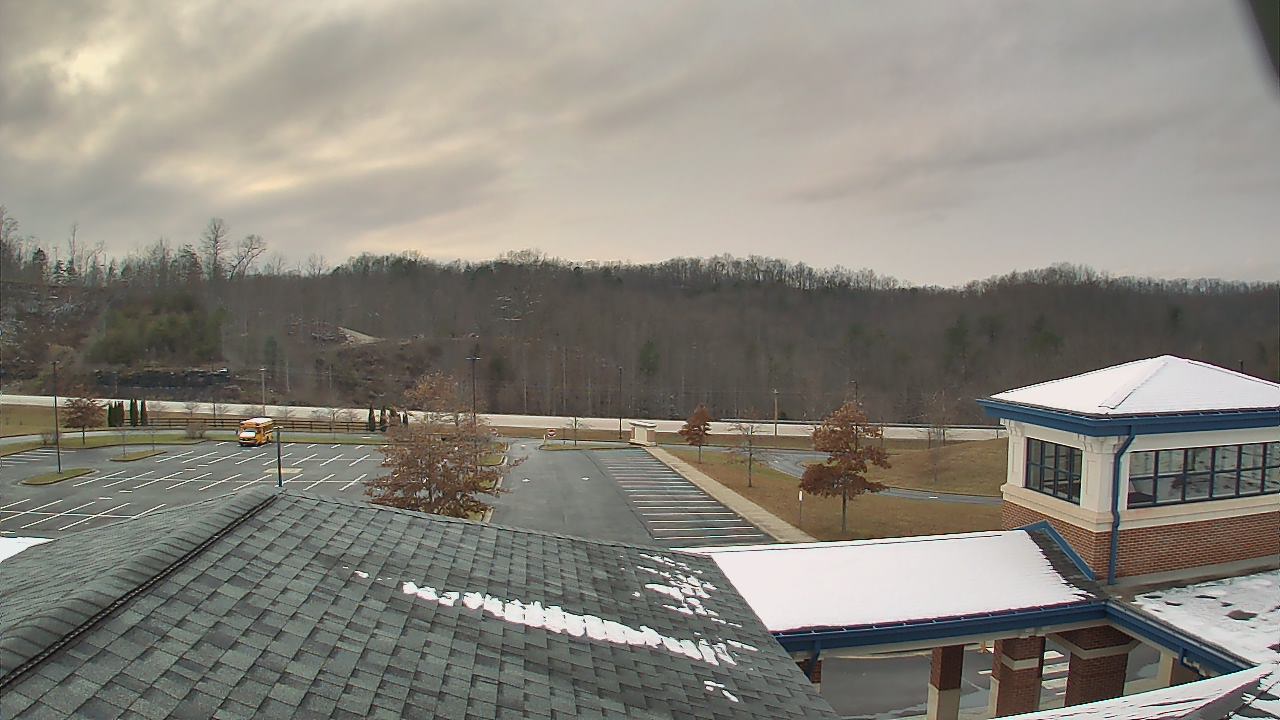 Thumbnail for current weather camera view from Wrigley Elementary School in West Liberty, Kentucky