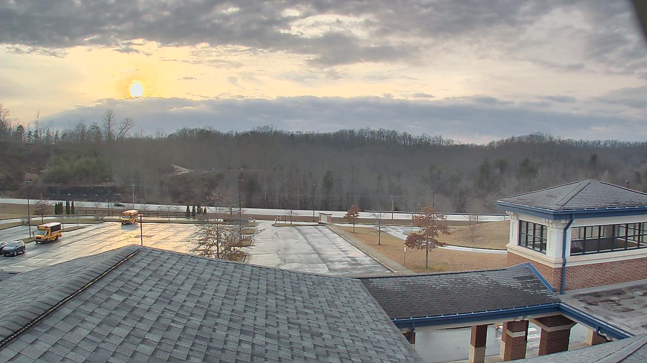 Thumbnail for current weather camera view from Wrigley Elementary School in West Liberty, Kentucky