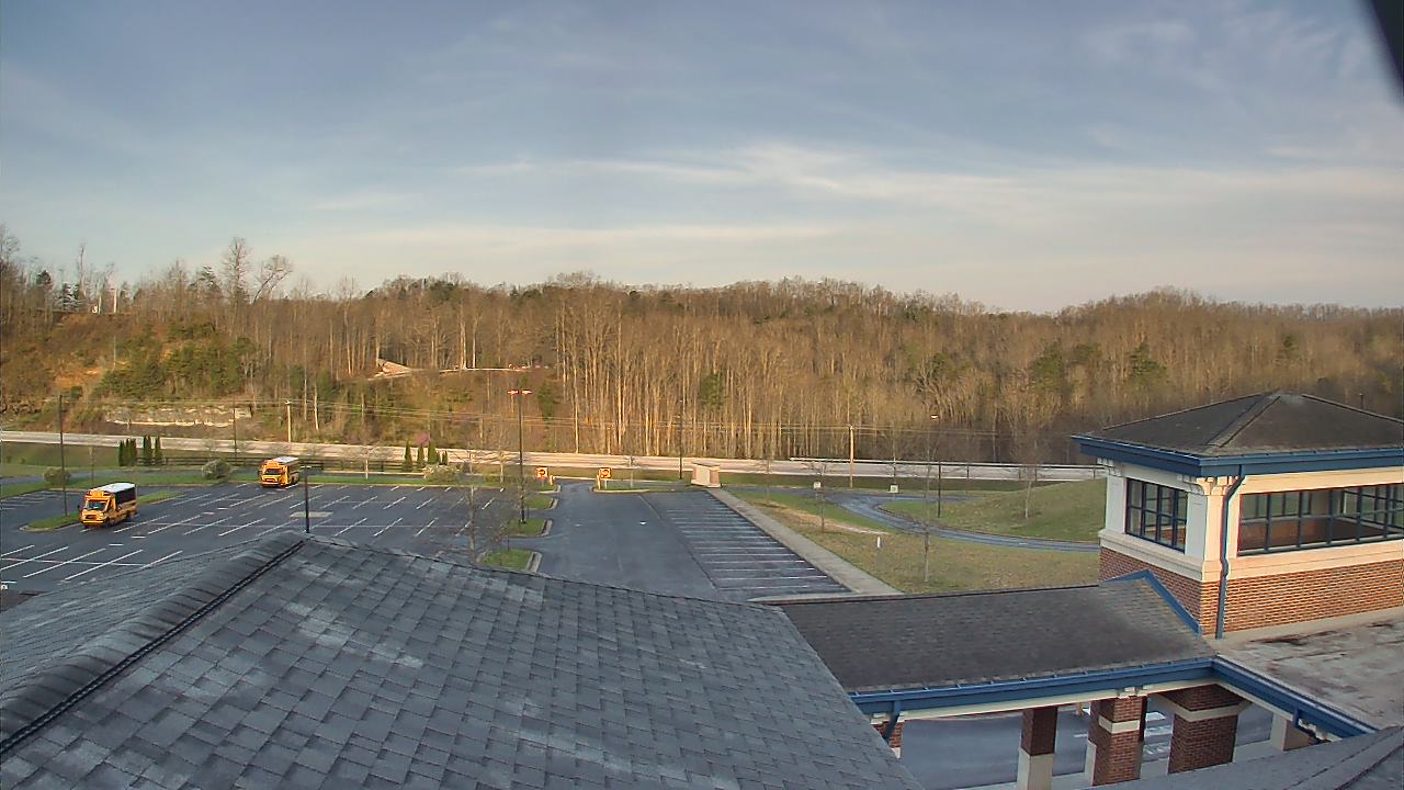 Thumbnail for current weather camera view from Wrigley Elementary School in West Liberty, Kentucky