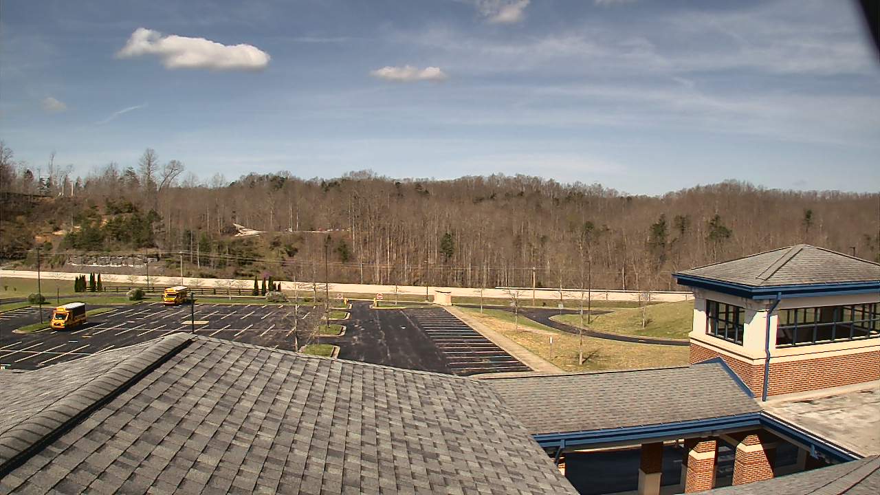 Thumbnail for current weather camera view from Wrigley Elementary School in West Liberty, Kentucky