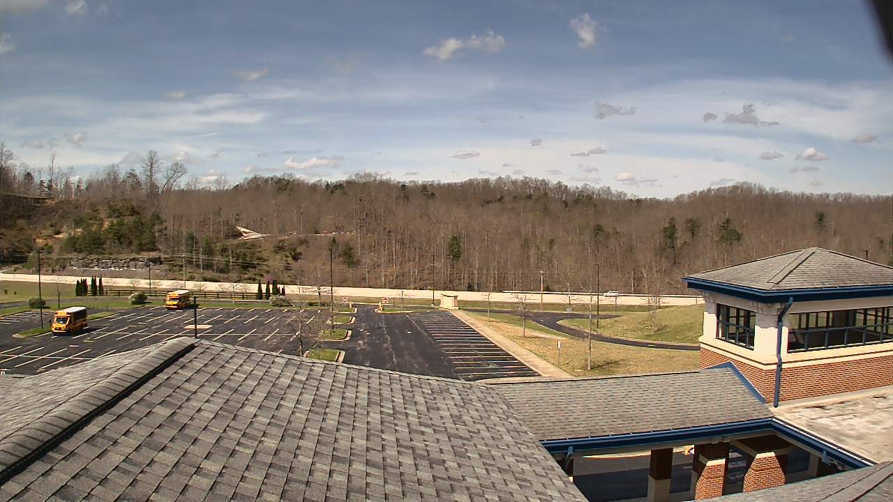 Thumbnail for current weather camera view from Wrigley Elementary School in West Liberty, Kentucky