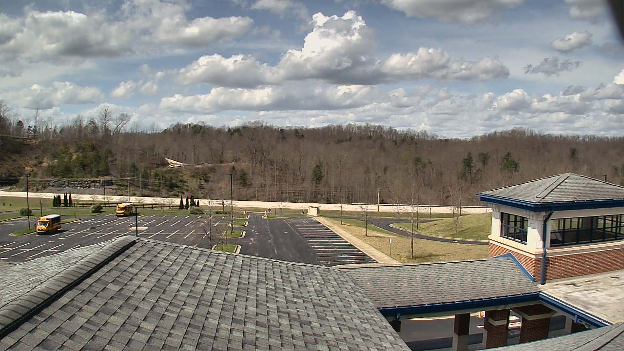 Thumbnail for current weather camera view from Wrigley Elementary School in West Liberty, Kentucky