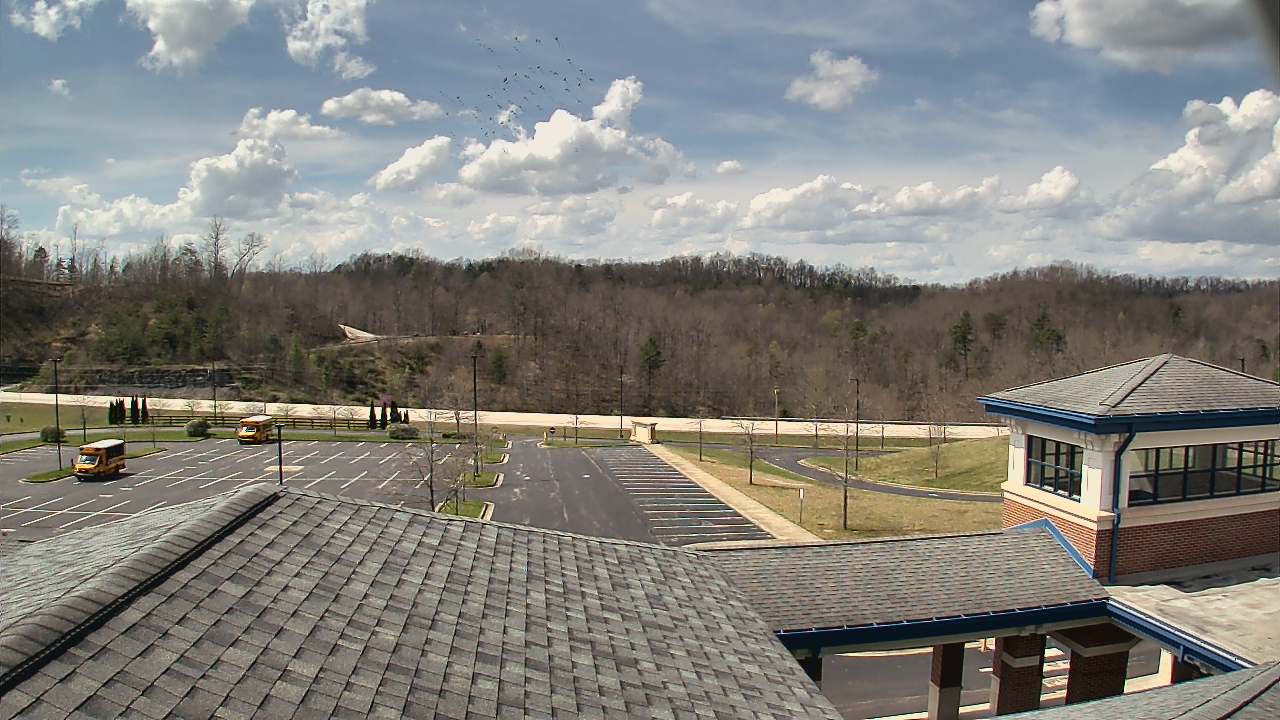 Thumbnail for current weather camera view from Wrigley Elementary School in West Liberty, Kentucky