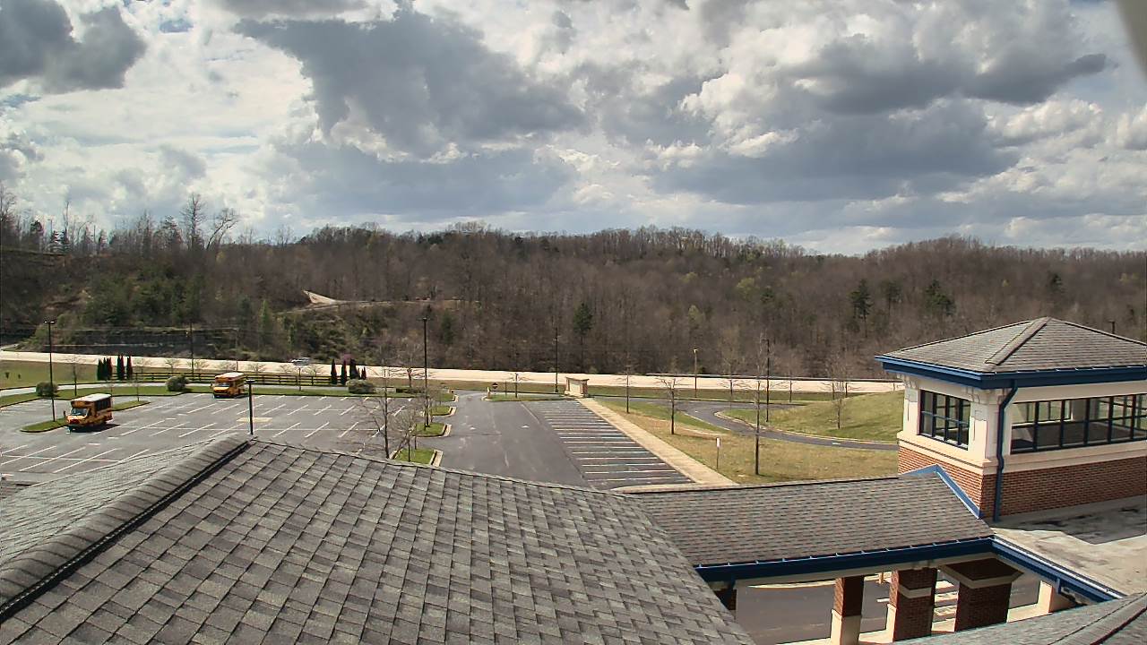 Thumbnail for current weather camera view from Wrigley Elementary School in West Liberty, Kentucky