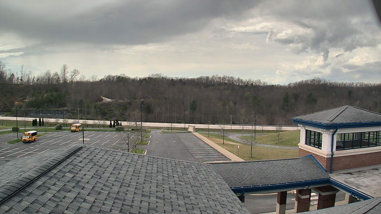 Thumbnail for current weather camera view from Wrigley Elementary School in West Liberty, Kentucky