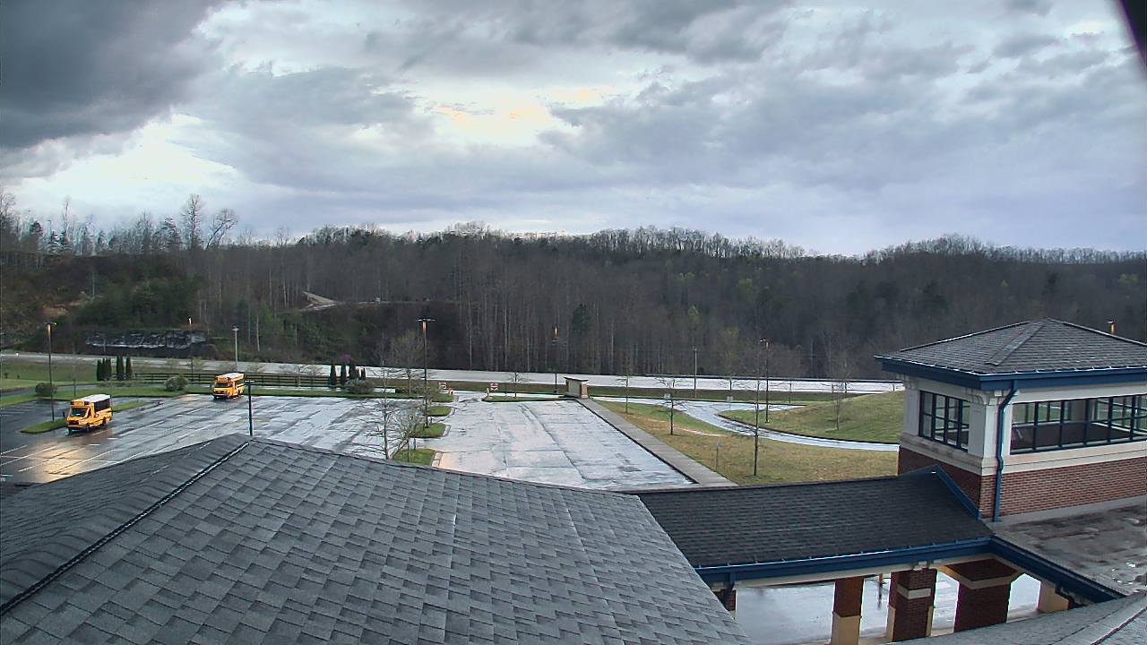 Thumbnail for current weather camera view from Wrigley Elementary School in West Liberty, Kentucky