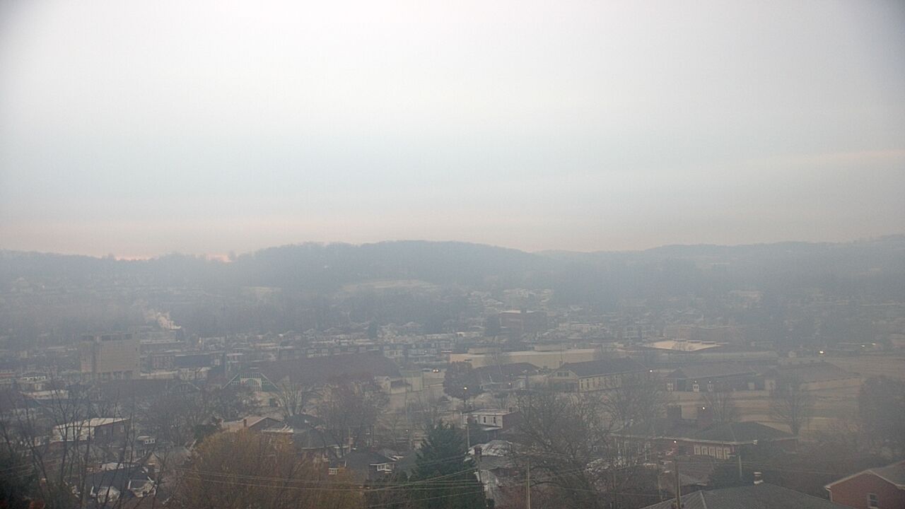 Thumbnail for current weather camera view from EFS STEAM Academy in York, Pennsylvania