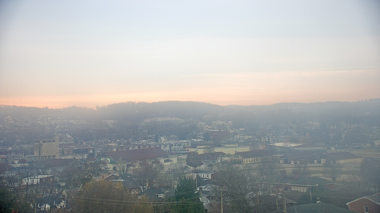 Thumbnail for current weather camera view from EFS STEAM Academy in York, Pennsylvania