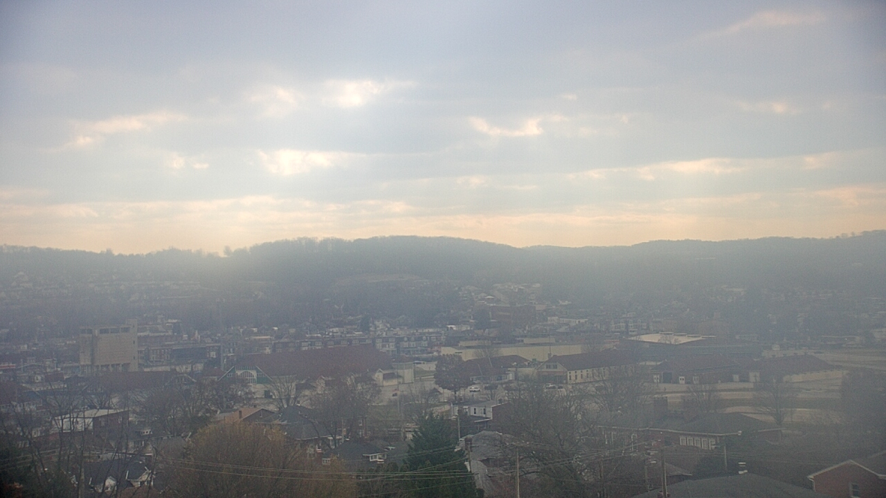 Thumbnail for current weather camera view from EFS STEAM Academy in York, Pennsylvania