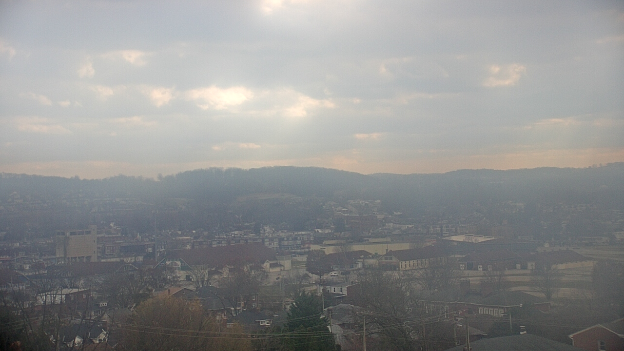 Thumbnail for current weather camera view from EFS STEAM Academy in York, Pennsylvania