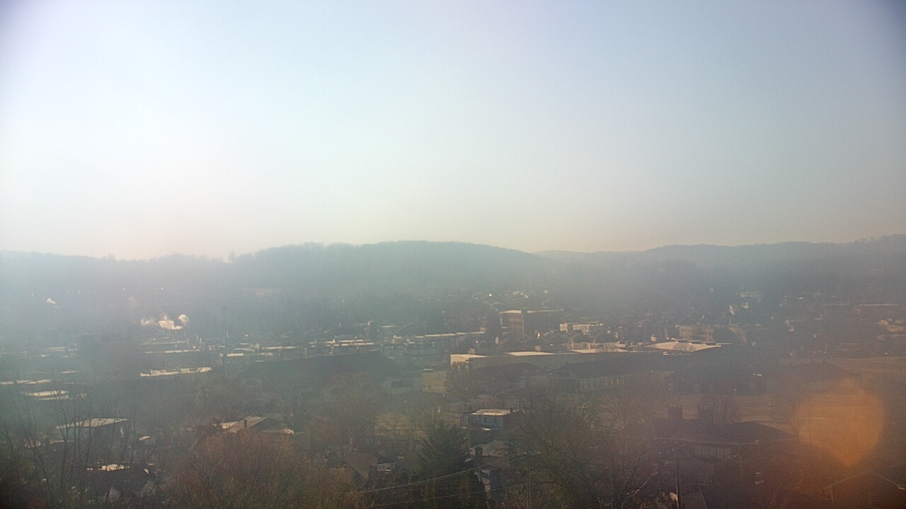 Thumbnail for current weather camera view from EFS STEAM Academy in York, Pennsylvania