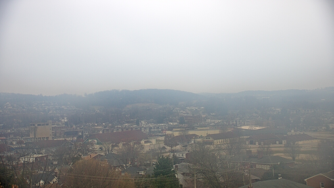 Thumbnail for current weather camera view from EFS STEAM Academy in York, Pennsylvania