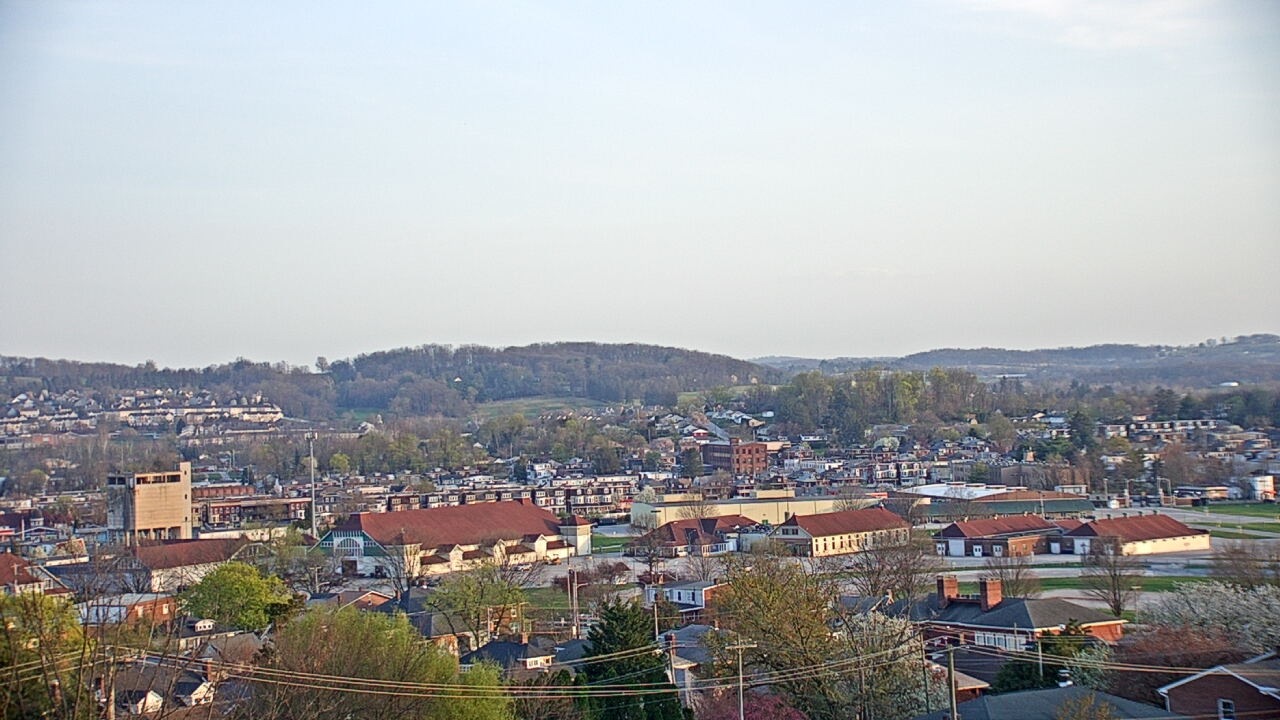 Thumbnail for current weather camera view from EFS STEAM Academy in York, Pennsylvania