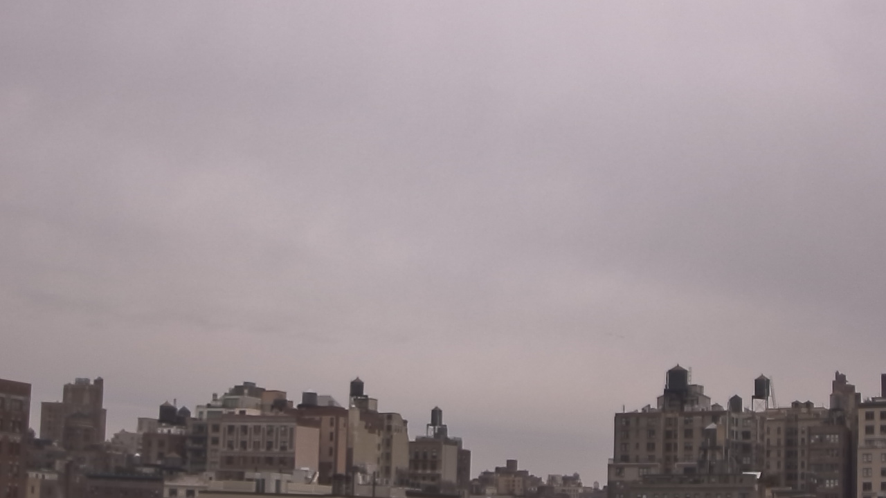 Thumbnail for current weather camera view from York Prep School in New York, New York