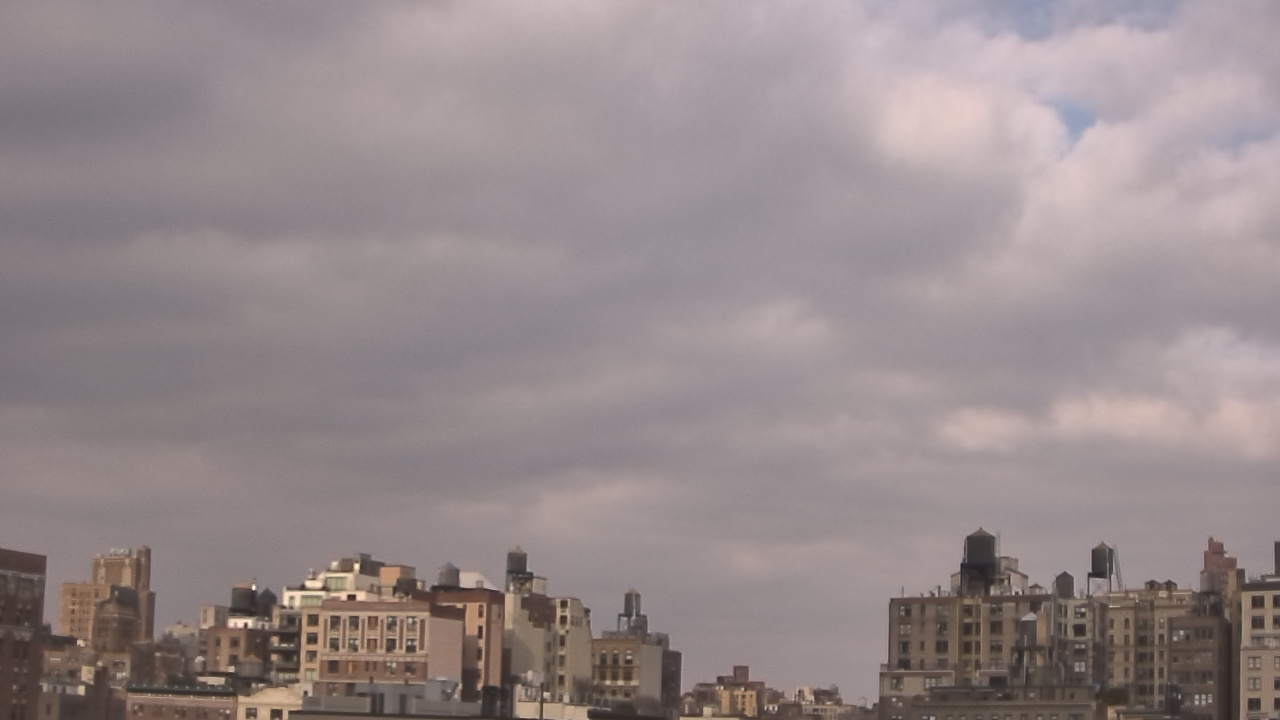 Thumbnail for current weather camera view from York Prep School in New York, New York