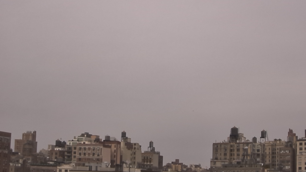 Thumbnail for current weather camera view from York Prep School in New York, New York