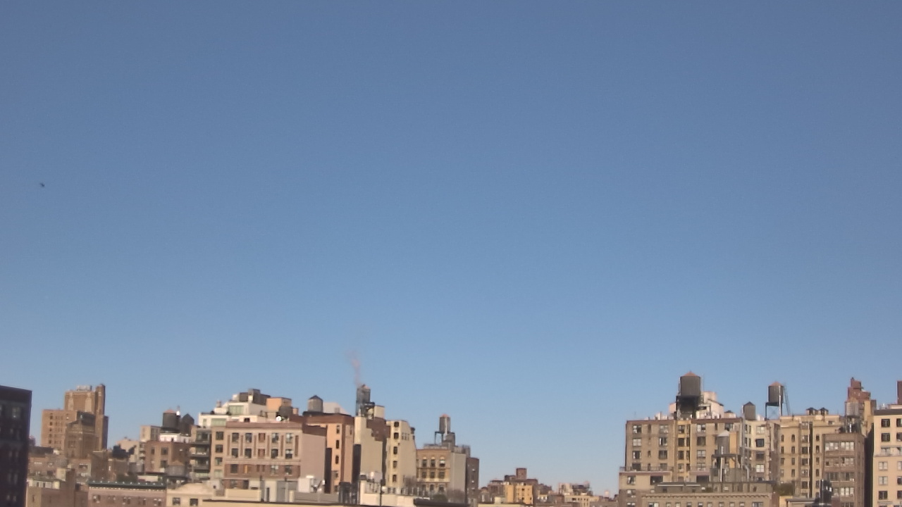 Thumbnail for current weather camera view from York Prep School in New York, New York