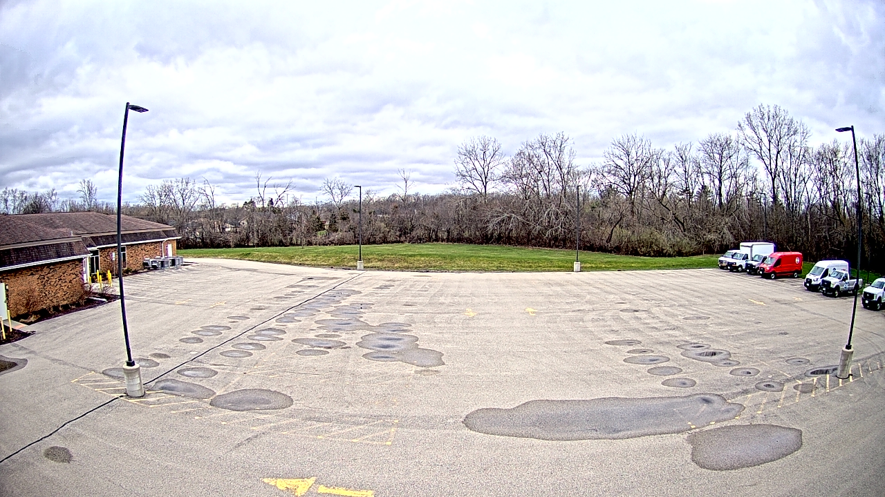 Thumbnail for current weather camera view from Zion Public School District 6 in Zion, Illinois